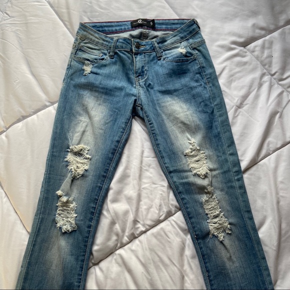 Cello Jeans Distressed - Picture 3 of 3